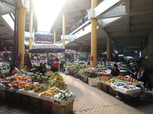 ハノイ　市場