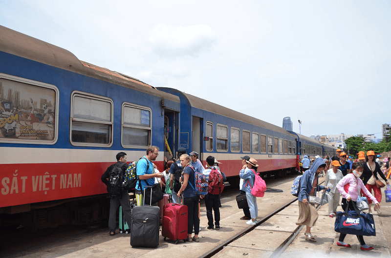 ベトナムの列車 ダナン駅