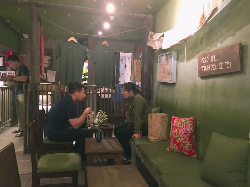 おしゃれカフェでリラックス