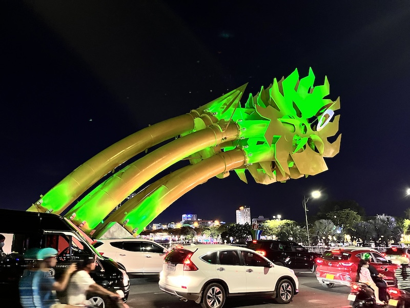 ナイトマーケット