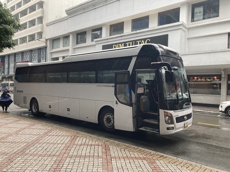 シェラトンホテルに集合