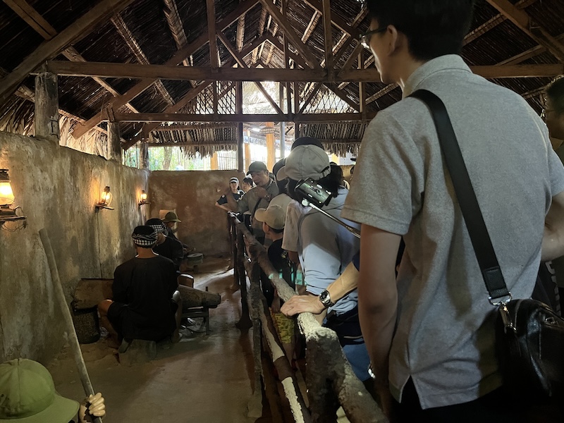 クチトンネルツアー