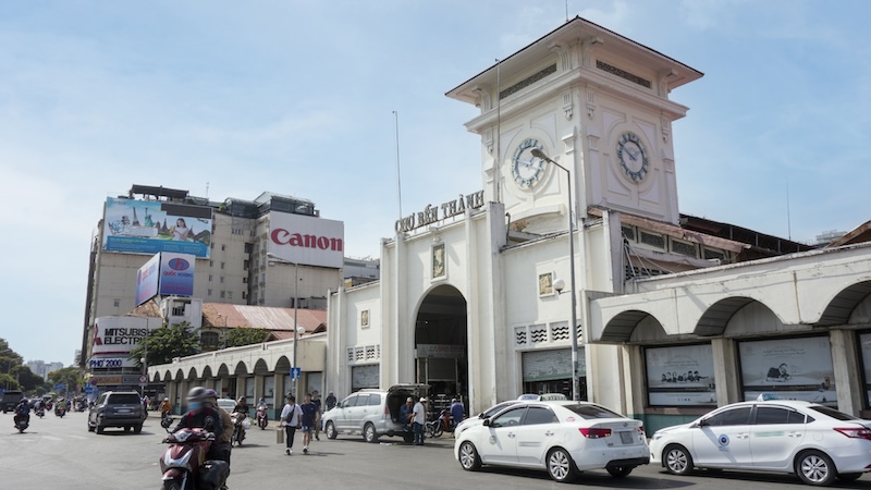 ベンタン市場を見学