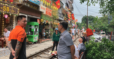 ハノイで学生旅行