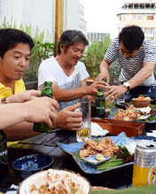 ホーチミンでお昼ご飯中