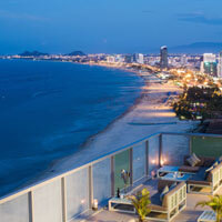 フュージョン スイーツ ダナン ビーチ　FUSION SUITES DA NANG BEACH