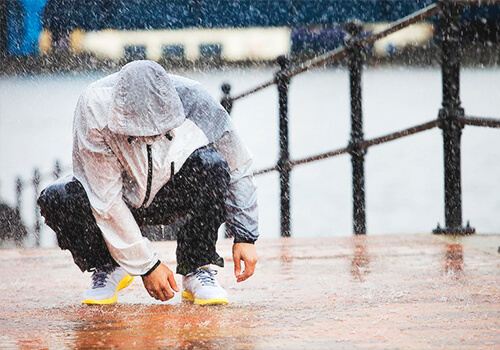 激しい雨のフエ