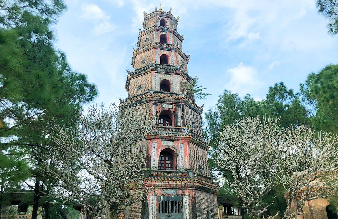 フエ王宮 ティエンムー寺 フエ王宮 ティエンムー寺