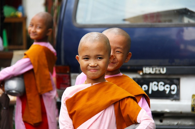 ミャンマーの宗教は仏教 日本の仏教徒の違いと気を付けたいマナー
