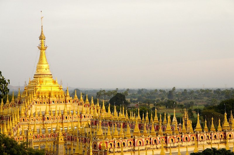 独特の世界感を持つミャンマー仏教の概要と歴史