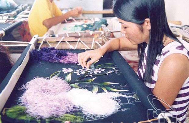 【貸切】《ベトナムの伝統工芸 刺繍の発祥地》刺繍村クアットドンツアー