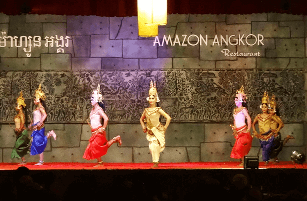 カンボジアの伝統舞踊を楽しもう！！アプサラダンスディナーショーツアー
