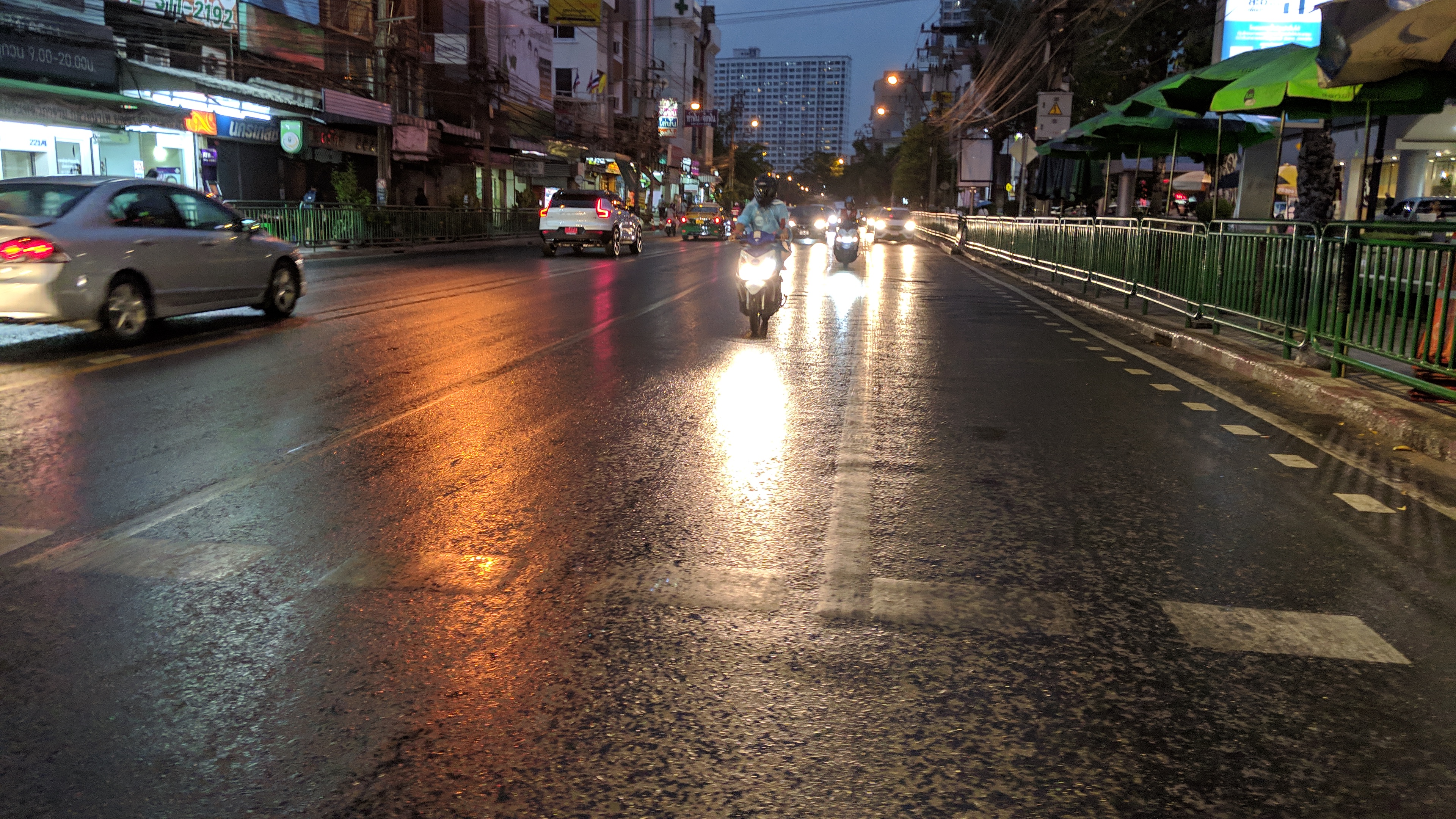 バンコクのベストシーズンと雨季