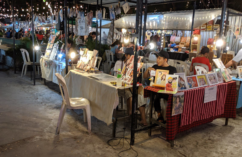 バンコクに新しくできたナイトマーケット「アートボックス」
