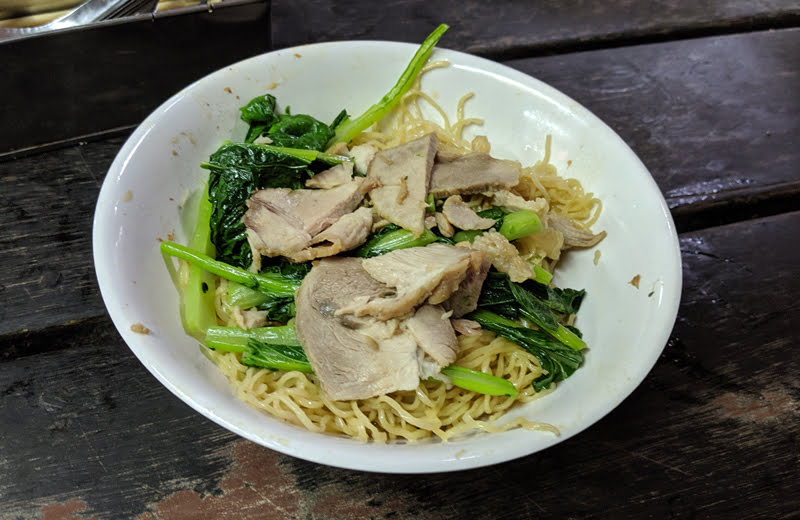 タイ風ラーメン「バミー」の名店「バミージャップガン」