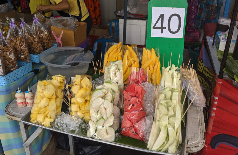 バンコクで食べられるフルーツ屋台